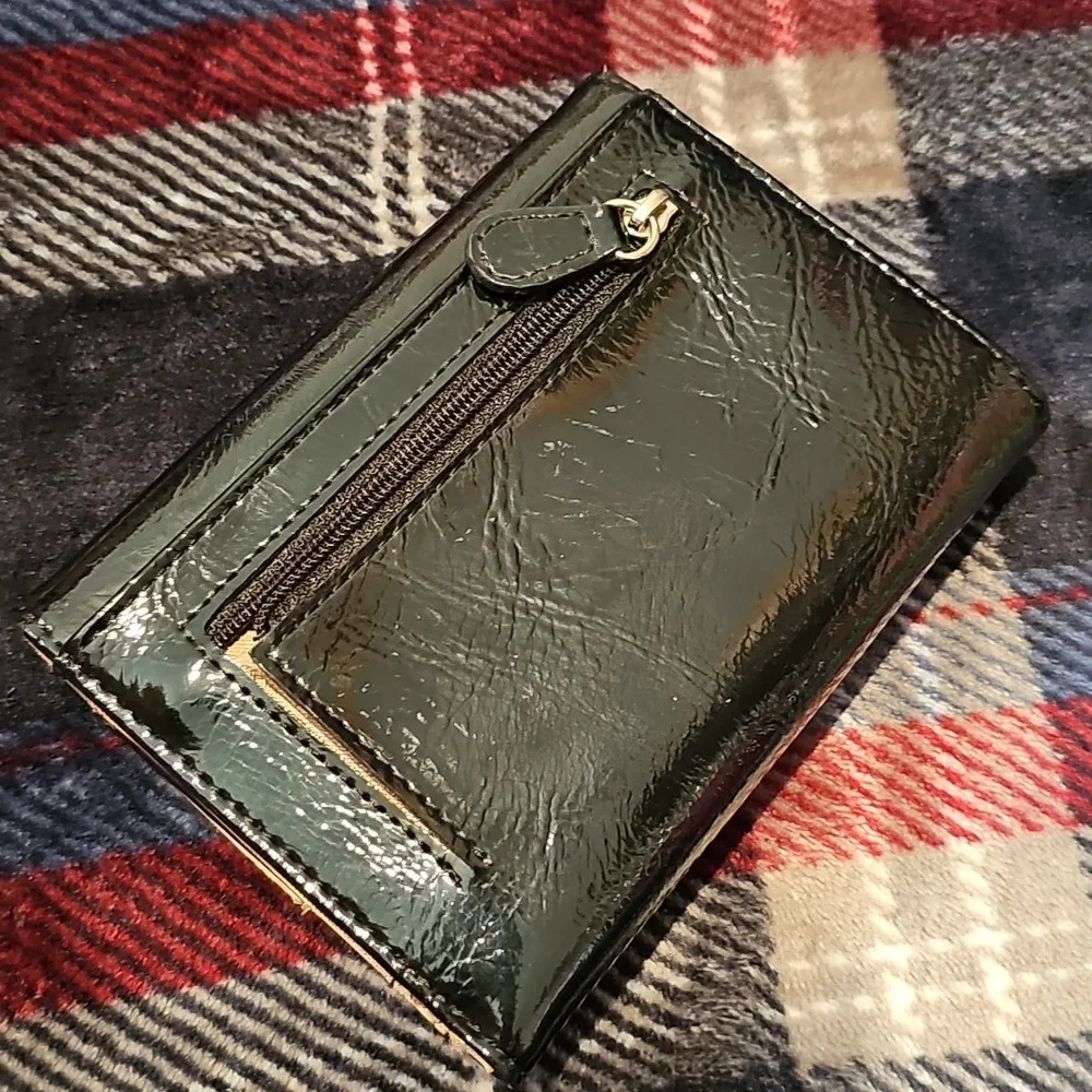 💥3/$15💥Liz Claiborne  black wallet - Picture 3 of 7